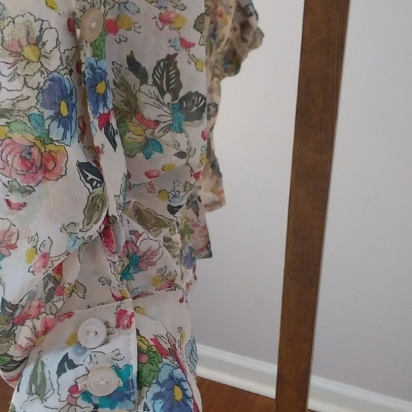 American Rag Cie Tan Floral Crop 3/4 Button Roll Up Tap Sleeves Blouse Size S - Picture 9 of 12